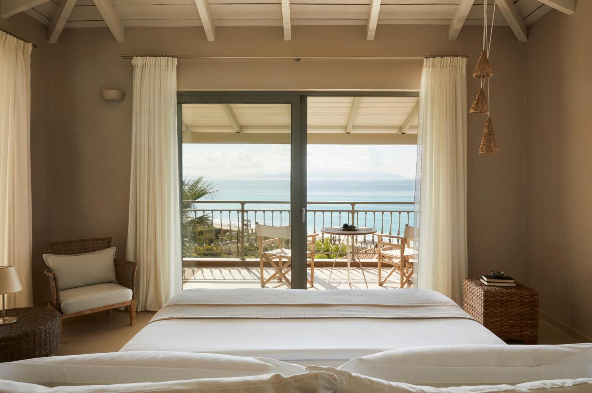 F Zeen Kefalonia (adults Only)