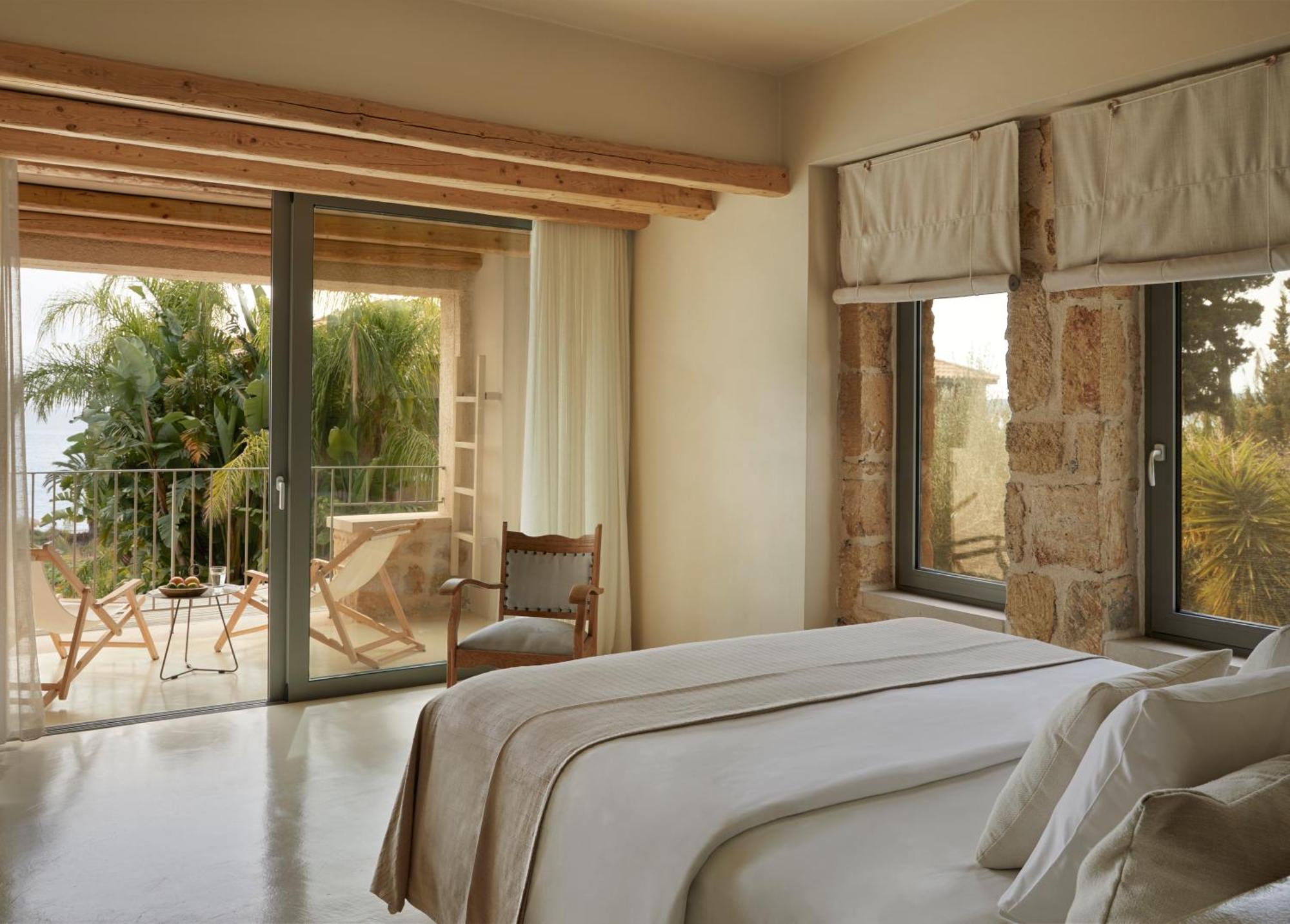 F Zeen Kefalonia (adults Only)